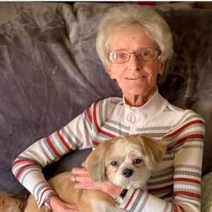 Meet your Posher, Connie